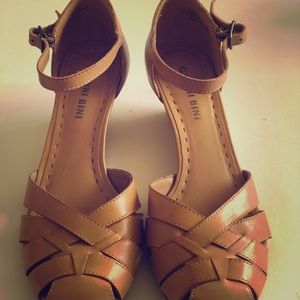 Gianni Bini Shoes - Gianni Bini Tan Leather Heel Sandals Gianni Bini Shoes - Gianni Bini Tan Leather Heel Sandals